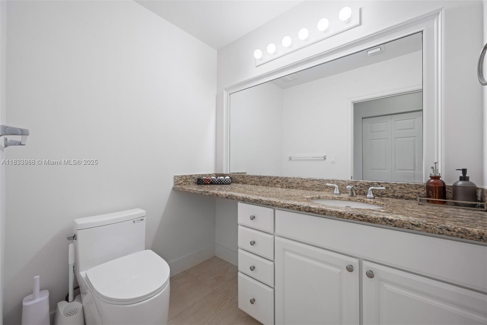 Photo of 3001 185th St  #613, Aventura, Florida, 33180 - 