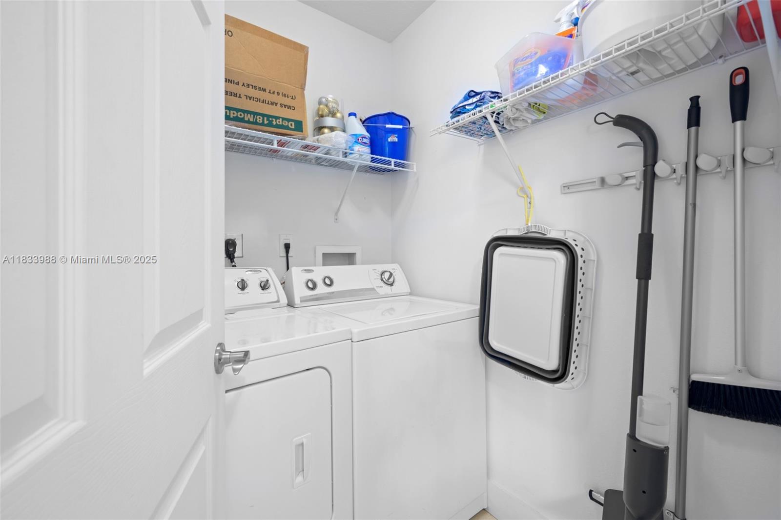 Photo of 3001 185th St  #613, Aventura, Florida, 33180 - 