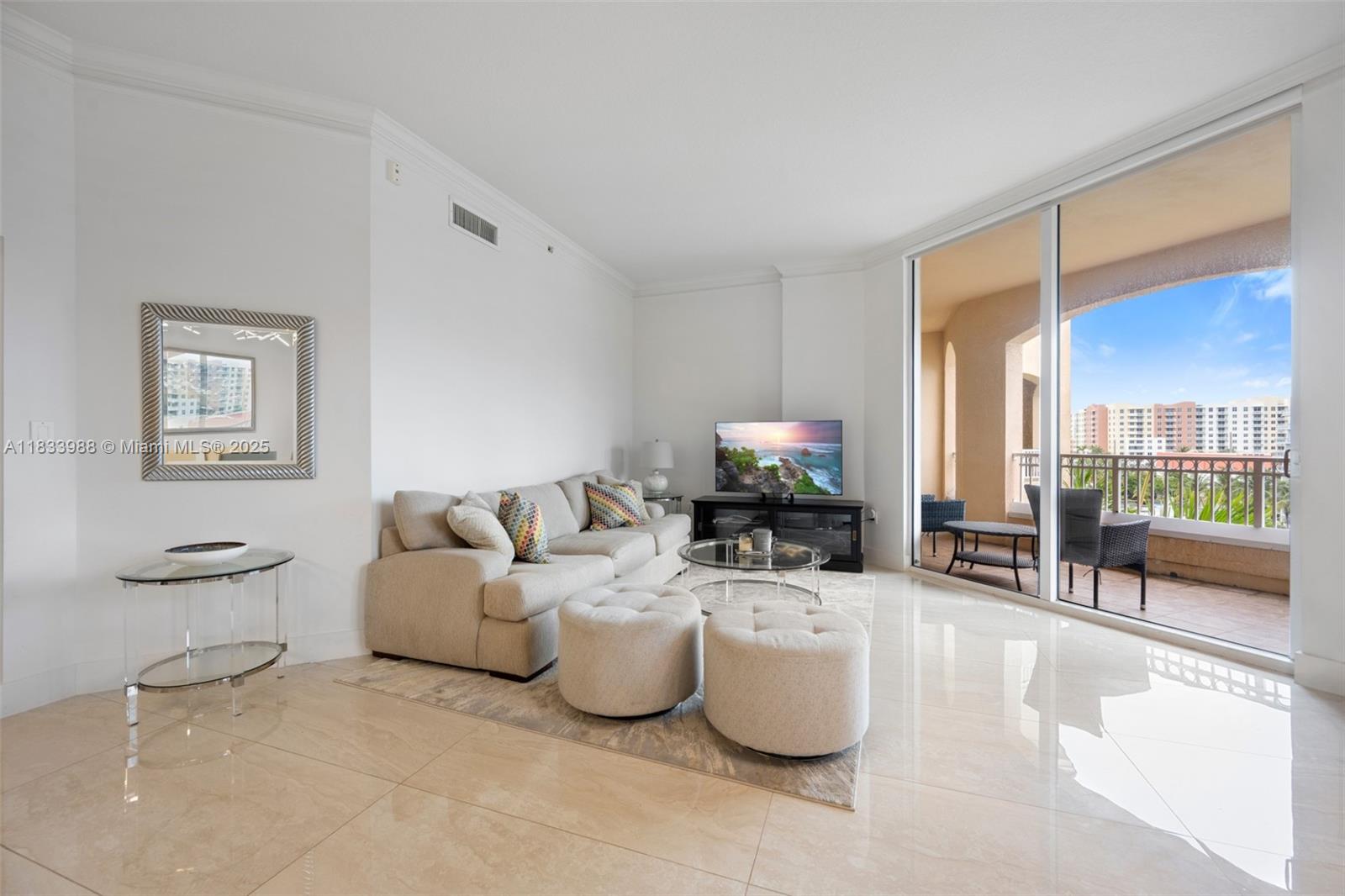 Photo of 3001 185th St #613, Aventura, Florida, 33180 -