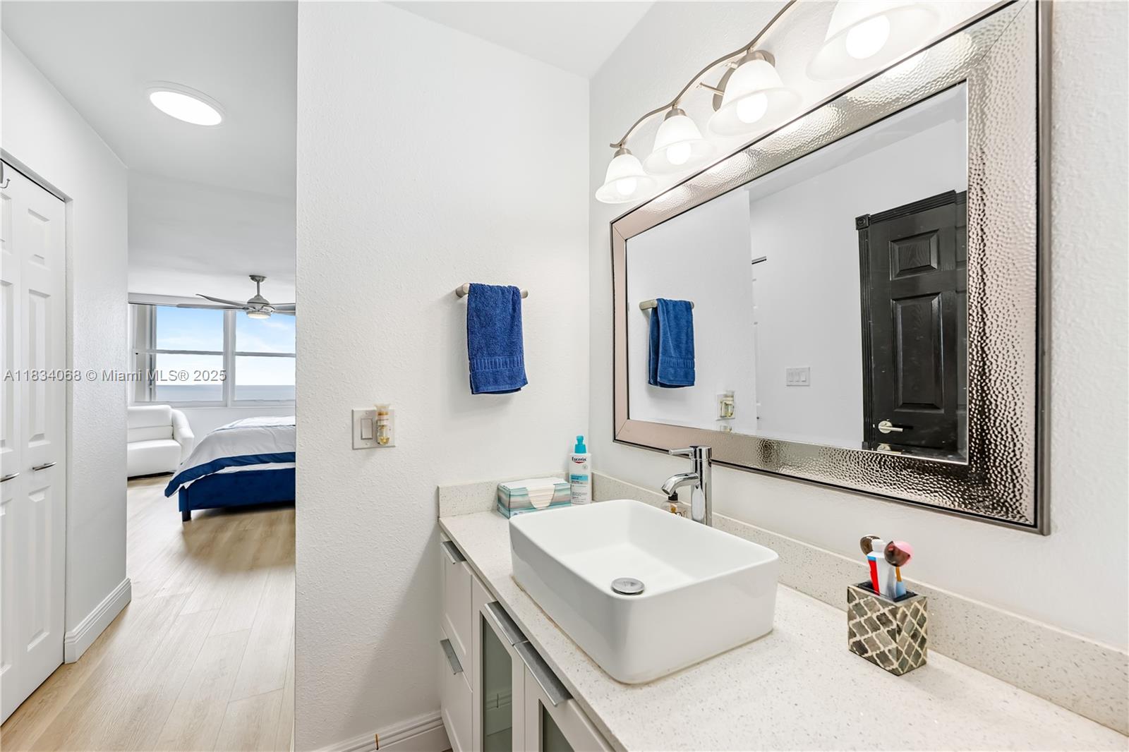 Photo of 2201 Ocean Dr  #2202, Hollywood, Florida, 33019 - 