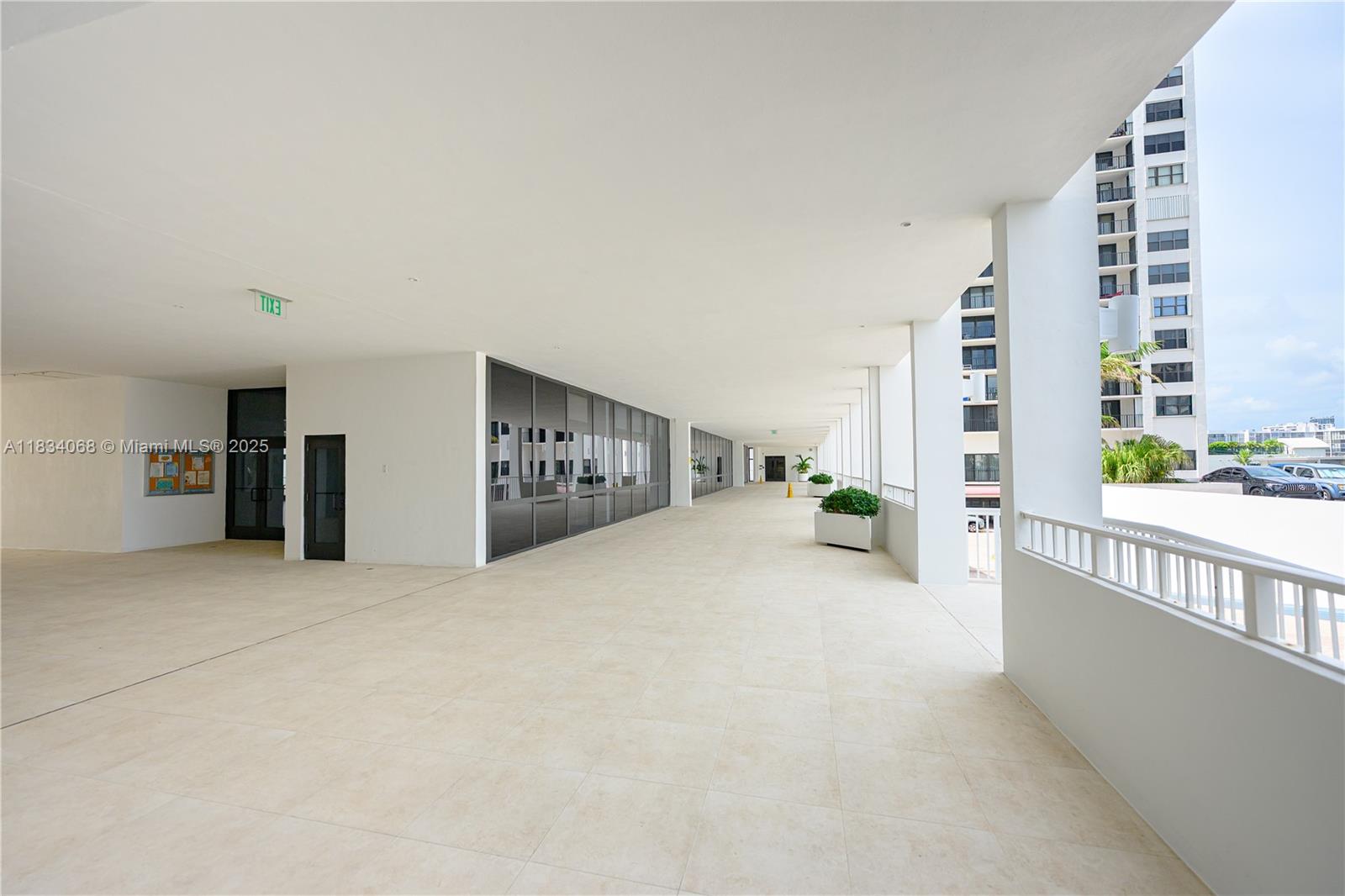 Photo of 2201 Ocean Dr  #2202, Hollywood, Florida, 33019 - 