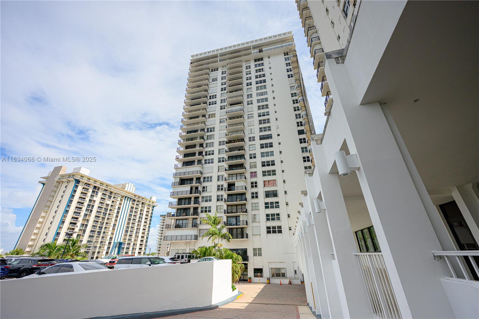 Photo of 2201 Ocean Dr  #2202, Hollywood, Florida, 33019 - 