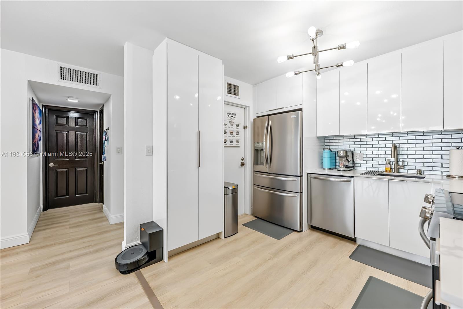 Photo of 2201 Ocean Dr #2202, Hollywood, Florida, 33019 -