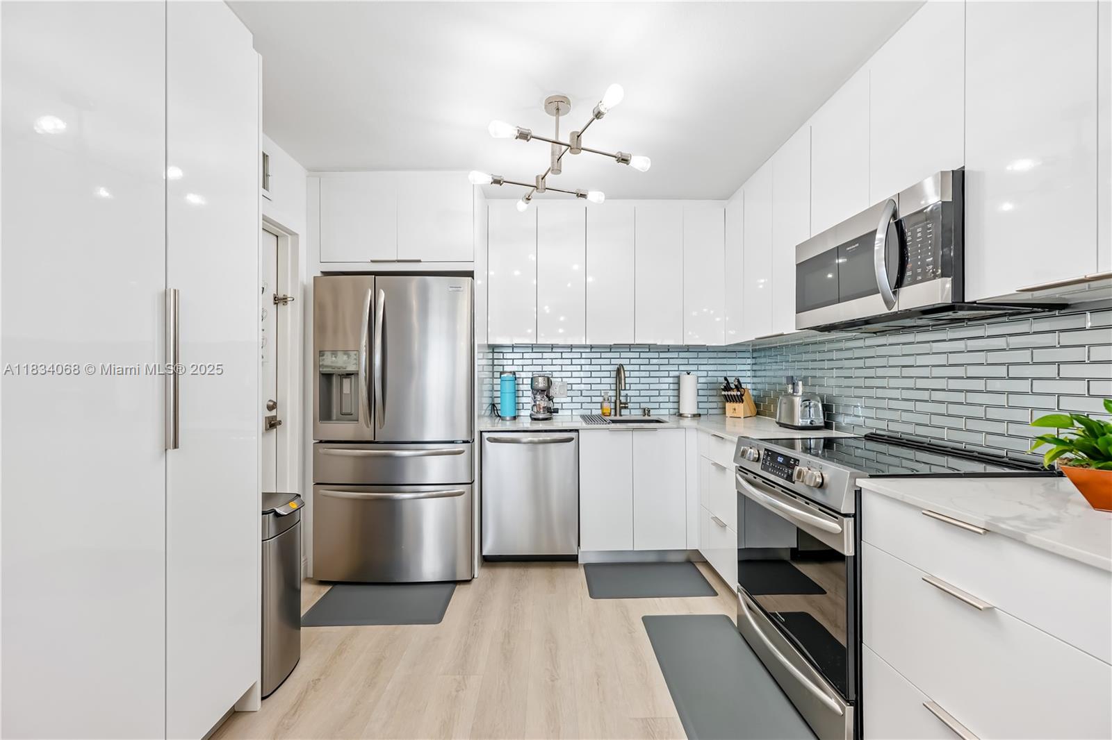 Photo of 2201 Ocean Dr #2202, Hollywood, Florida, 33019 -