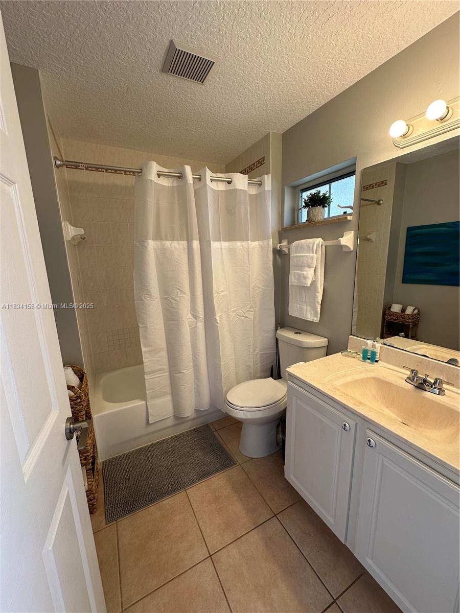 See details / 1835 sq. ft. $ 2025-07-03 0 Photo