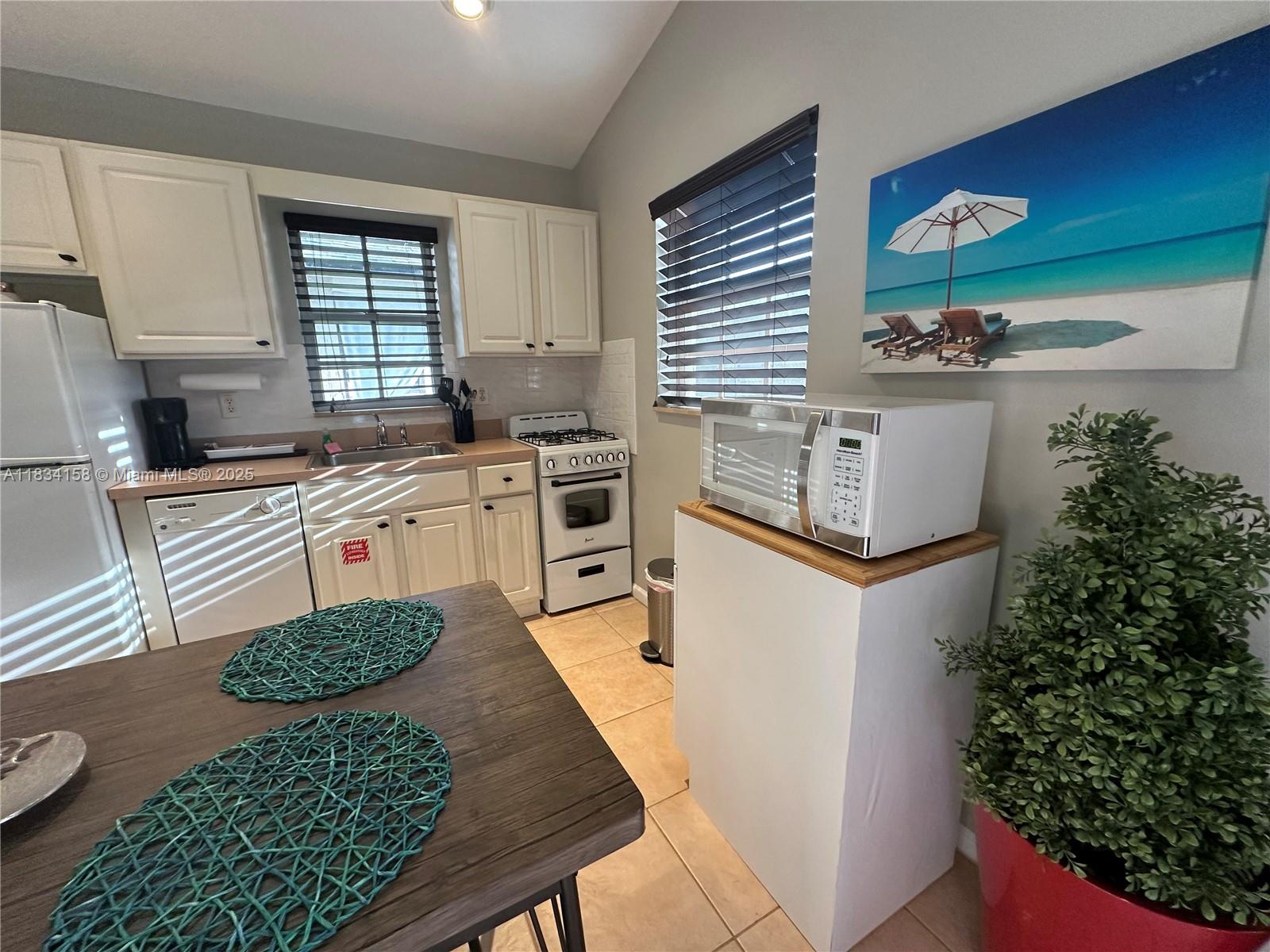 See details / 1835 sq. ft. $ 2025-07-03 0 Photo