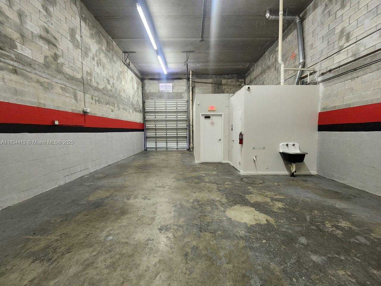 10  /   sq. ft. $ 2025-07-04 0 Photo