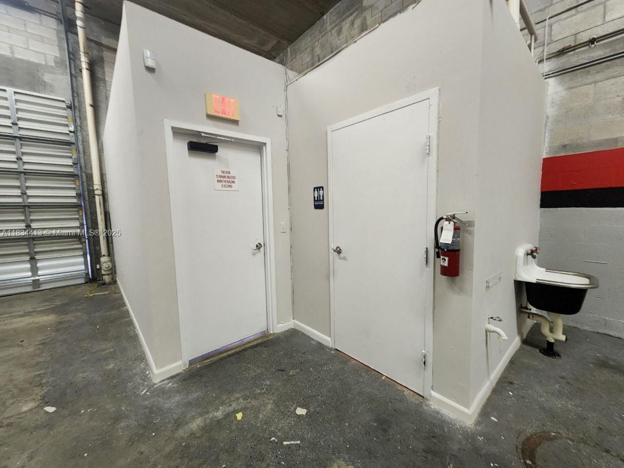 10  /   sq. ft. $ 2025-07-04 0 Photo