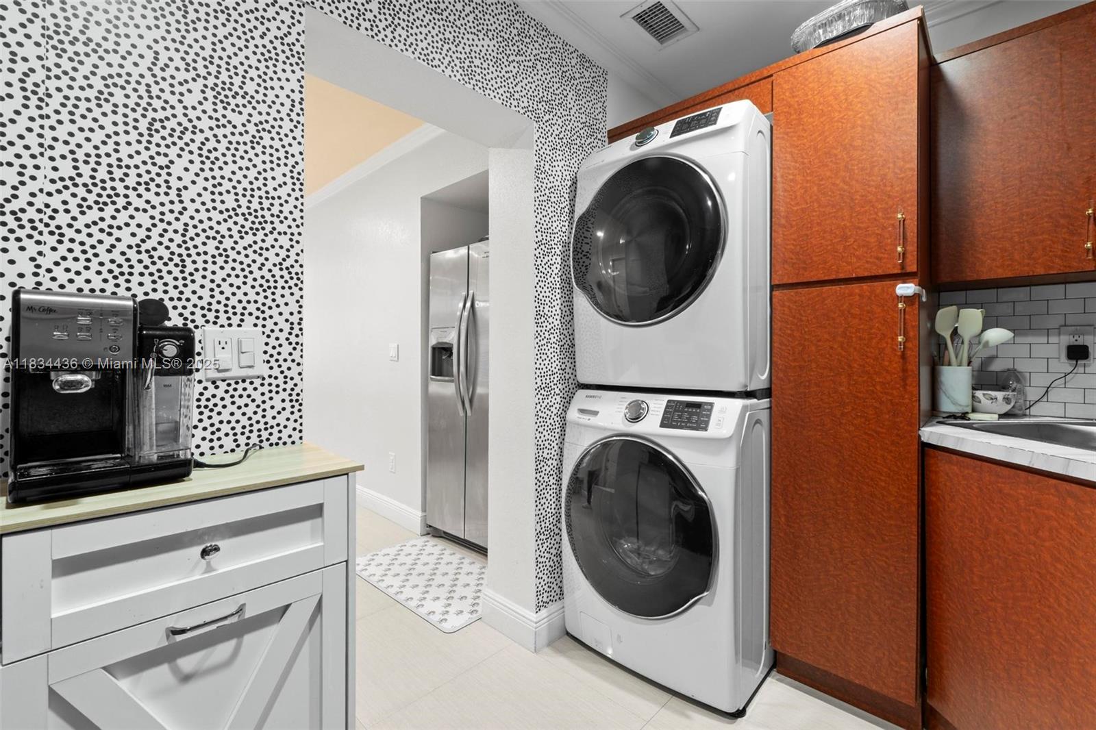   /  1912 sq. ft. $ 2025-07-04 0 Photo