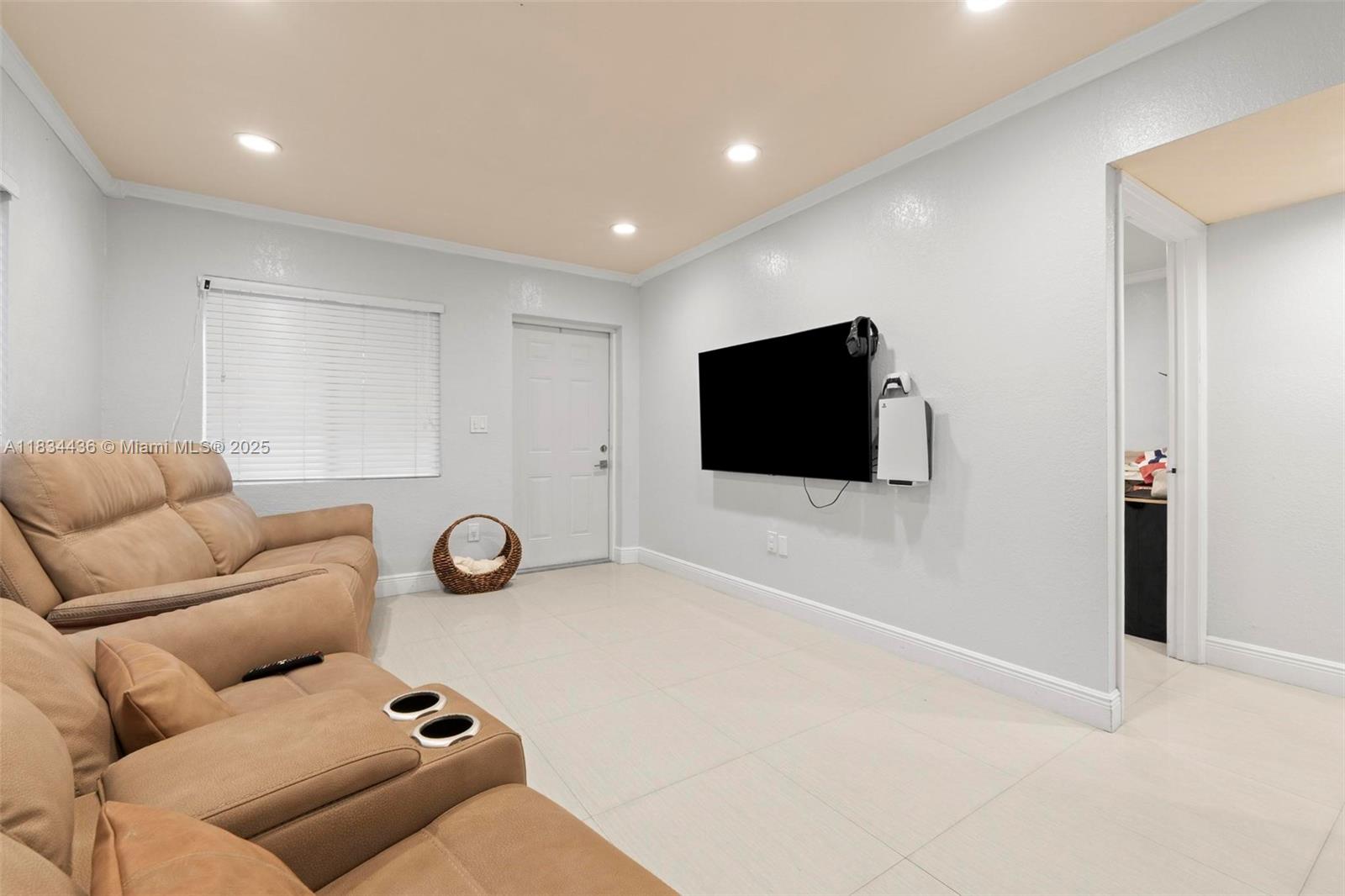   /  1912 sq. ft. $ 2025-07-04 0 Photo