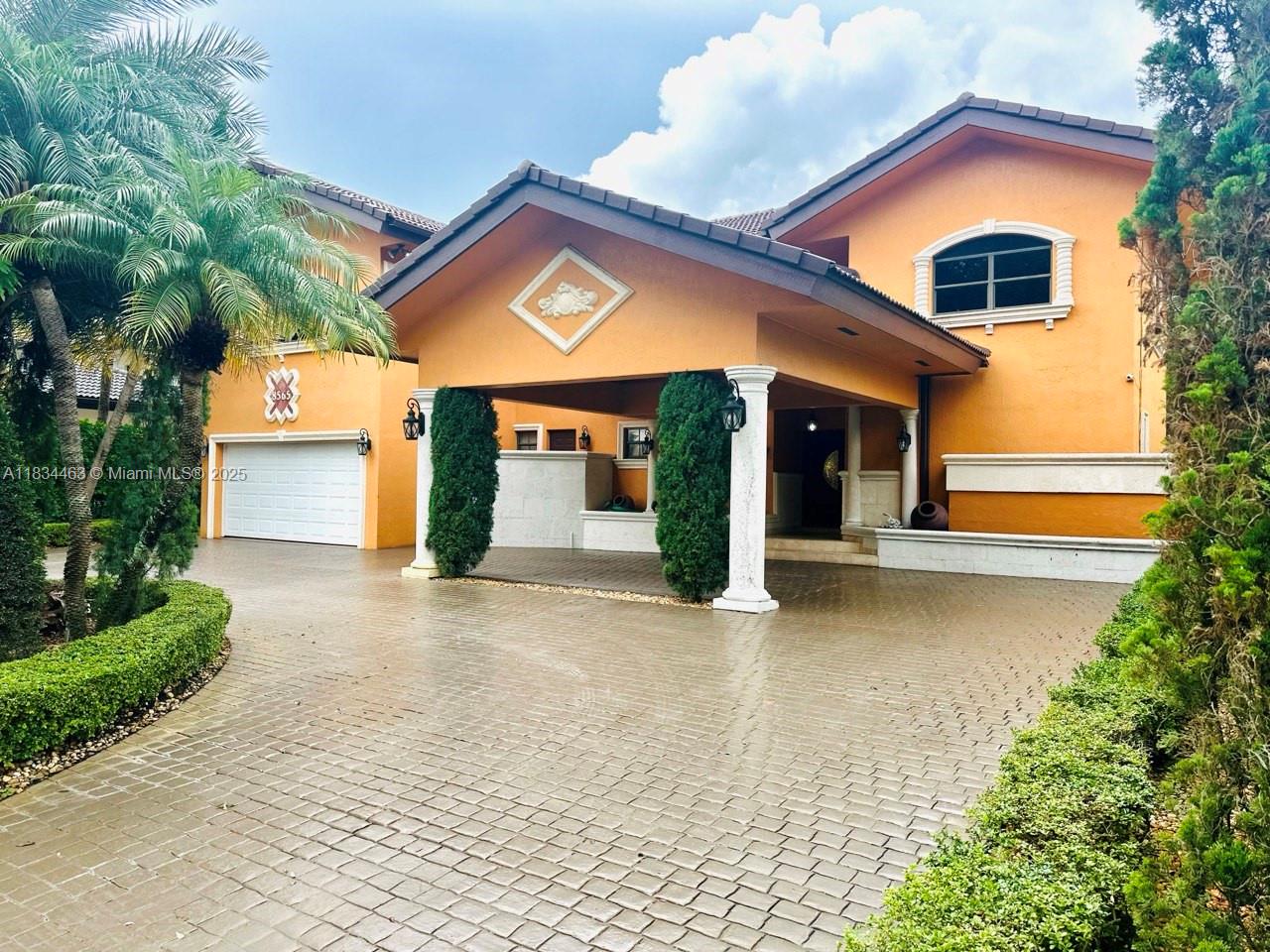 See details 8565 4 / 5 3576 sq. ft. $ 2025-07-16 0 Photo