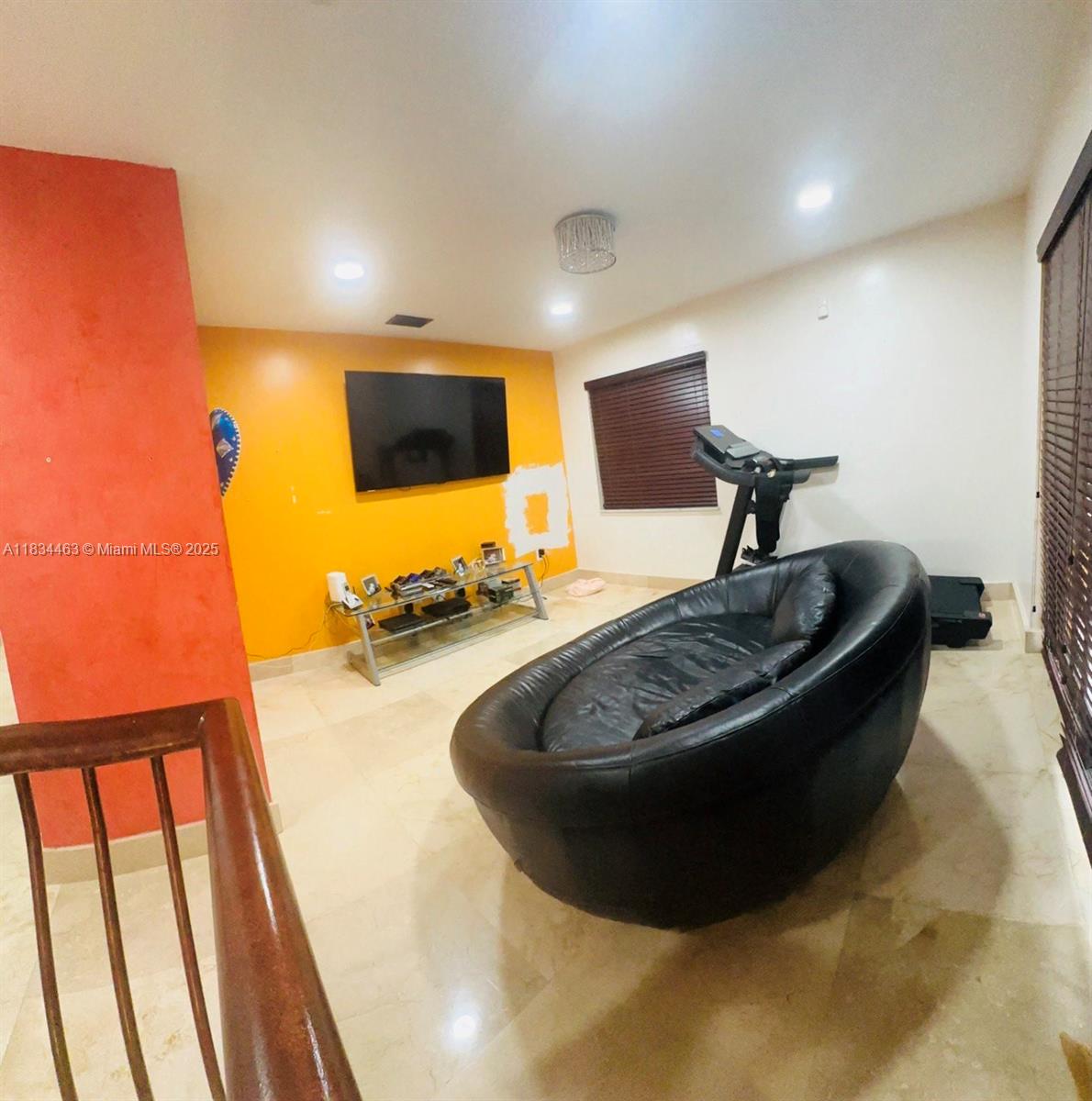 See details 8565 4 / 5 3576 sq. ft. $ 2025-07-16 0 Photo