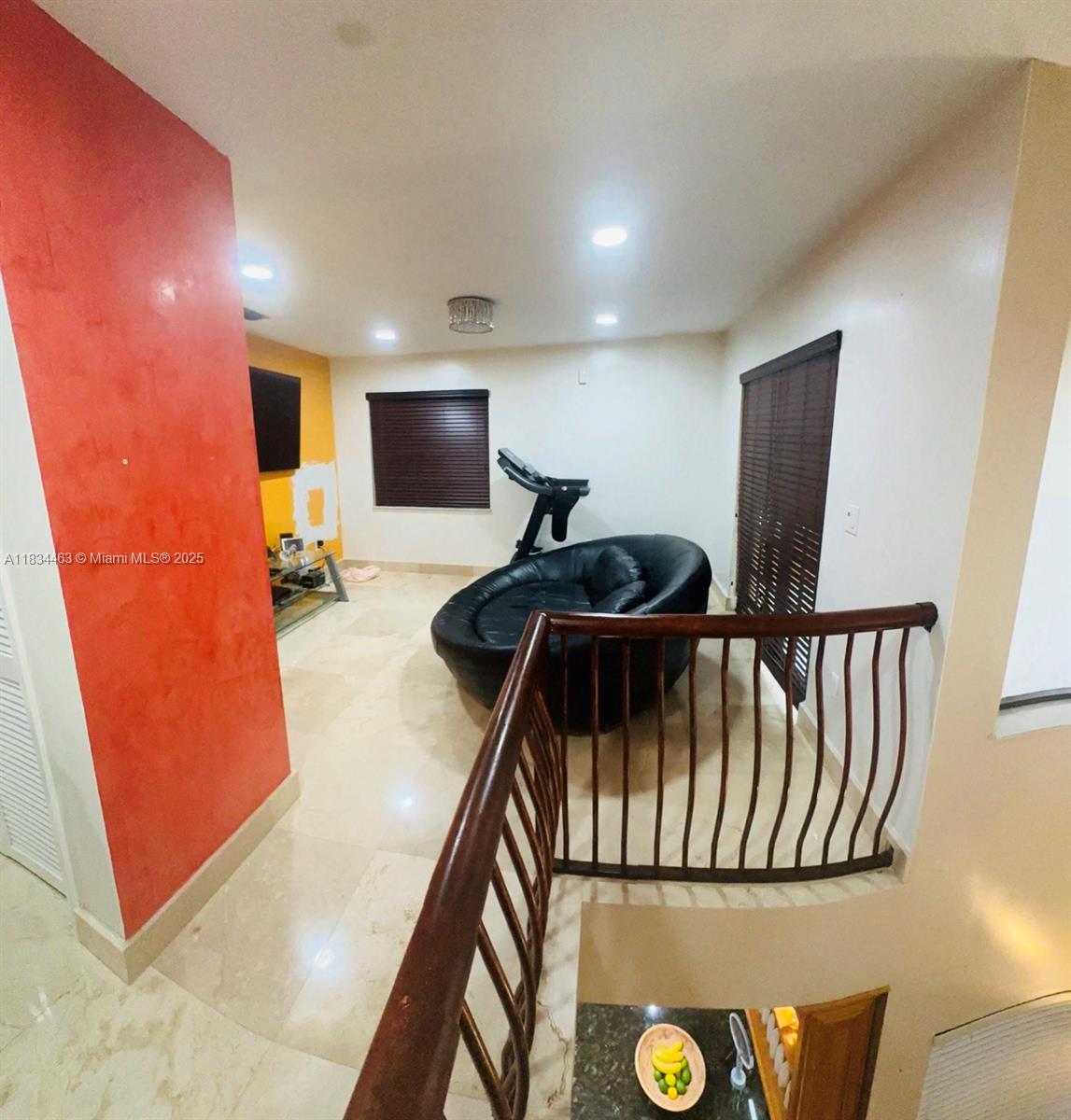 See details 8565 4 / 5 3576 sq. ft. $ 2025-07-16 0 Photo