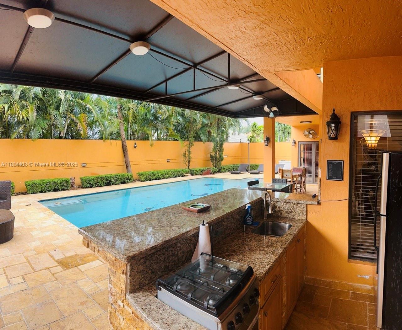 See details 8565 4 / 5 3576 sq. ft. $ 2025-07-16 0 Photo