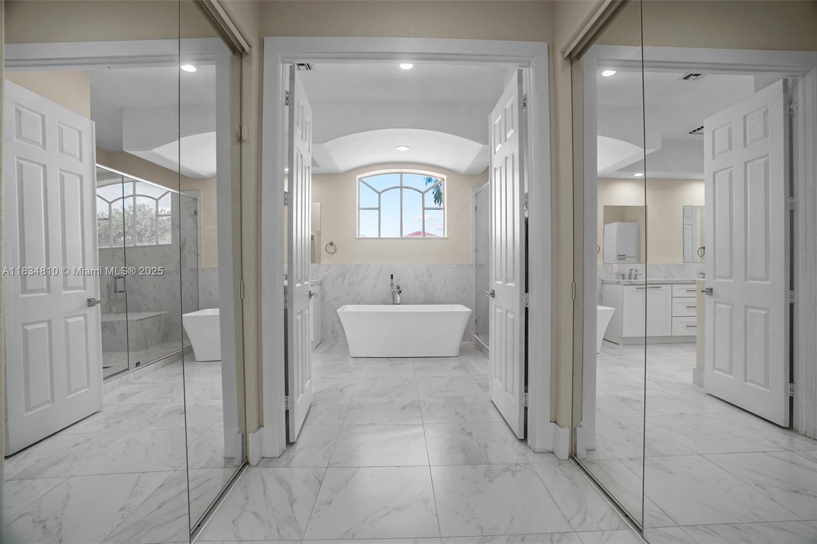 Photo of 1580 Shoreline Way  (1580), Hollywood, Florida, 33019 - 