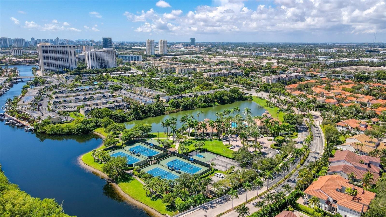 Photo of 1580 Shoreline Way  (1580), Hollywood, Florida, 33019 - 