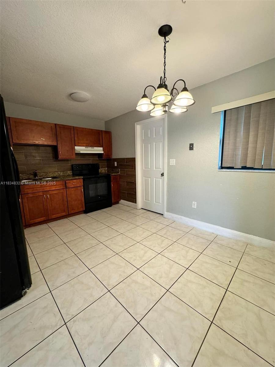 See details / 2155 sq. ft. $ 2025-07-05 0 Photo