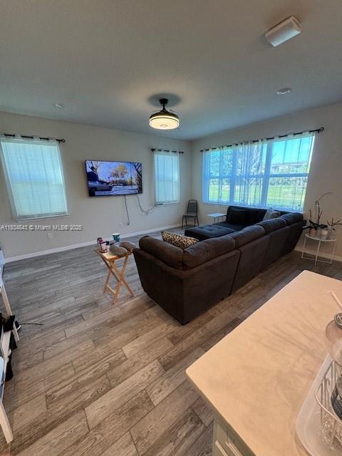 Ver detalles 1063 3 / 3 2049 sq. ft. $ 2025-07-06 0 foto