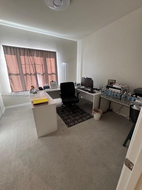 Ver detalles 1063 3 / 3 2049 sq. ft. $ 2025-07-06 0 foto