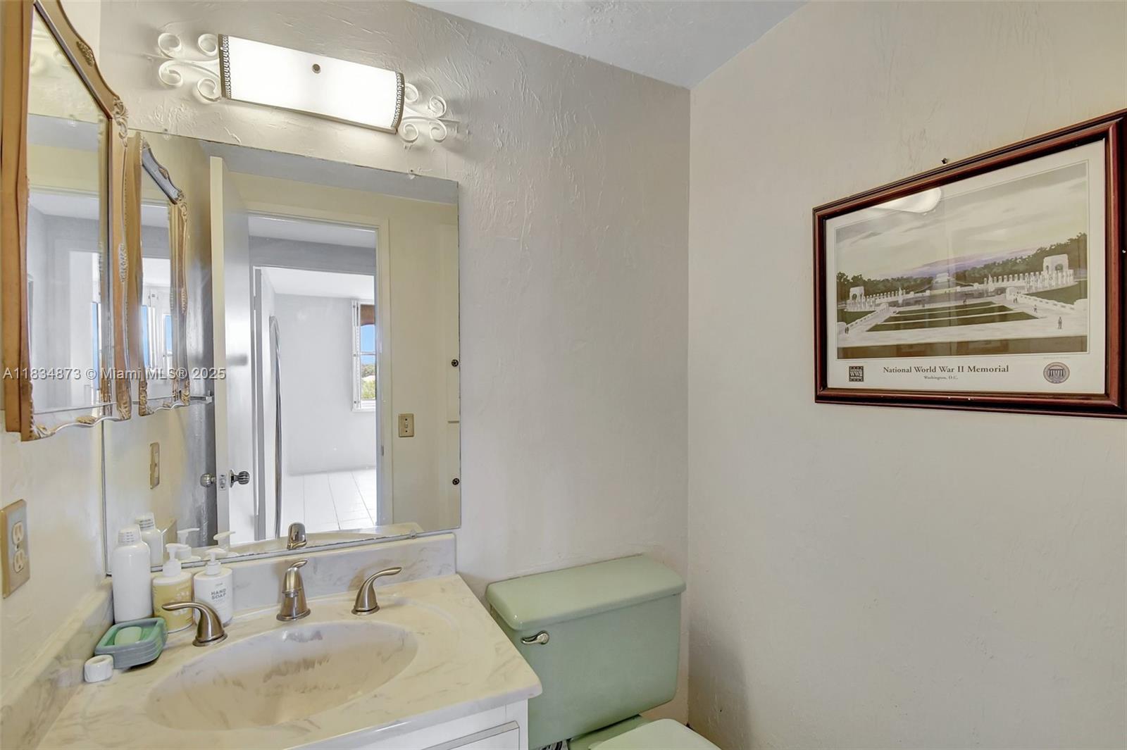 See details 306 1 / 2 844 sq. ft. $ 2025-07-21 0 Photo