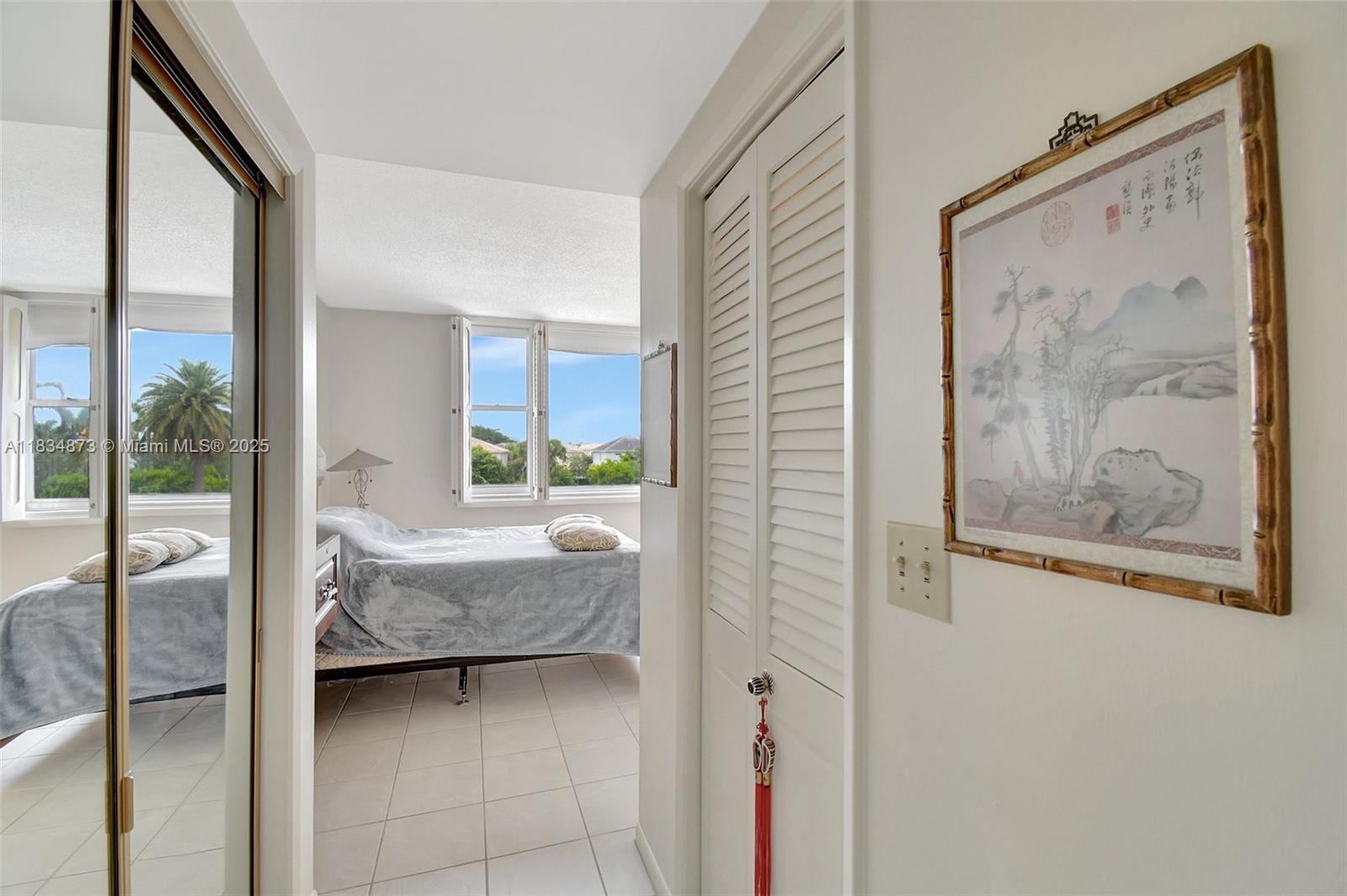 See details 306 1 / 2 844 sq. ft. $ 2025-07-21 0 Photo