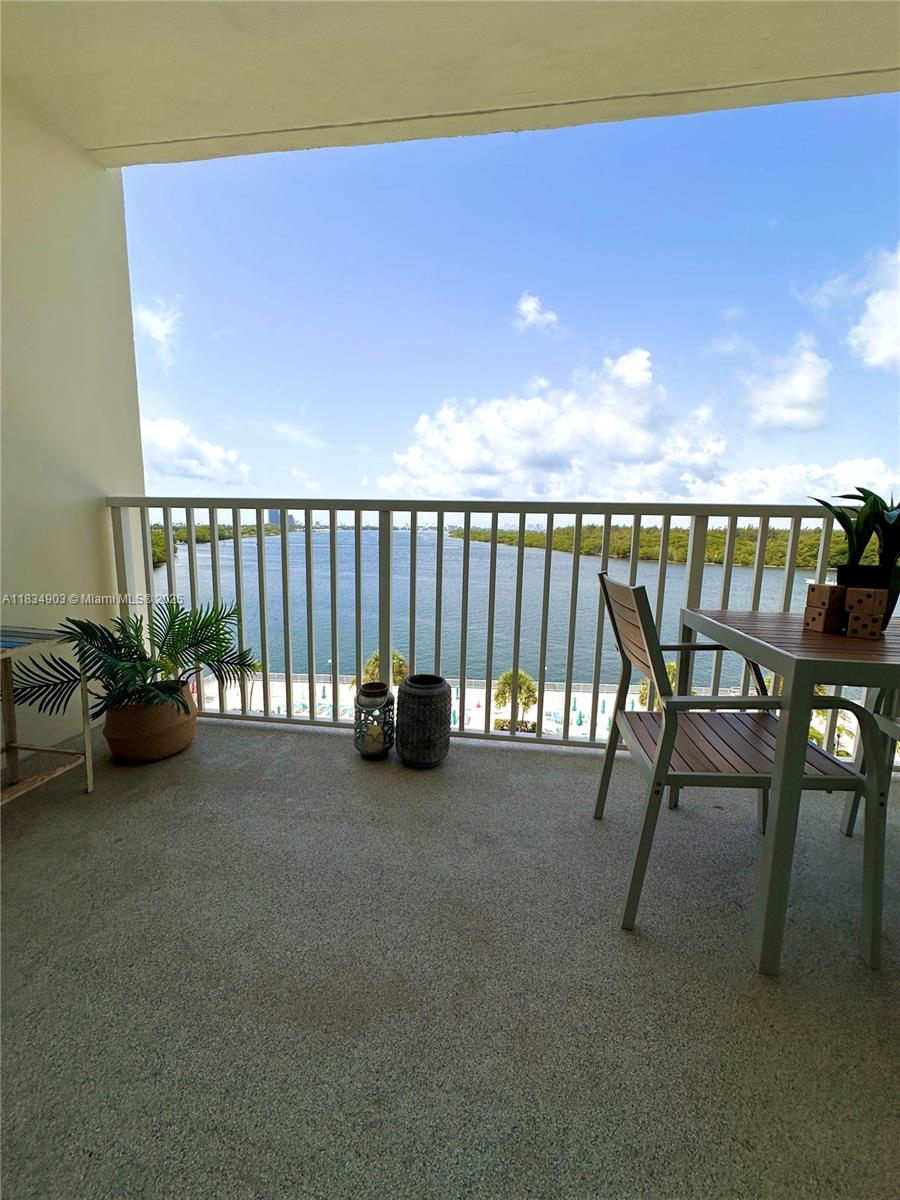 610 2 / 2 1220 sq. ft. $ 2025-07-06 0 foto