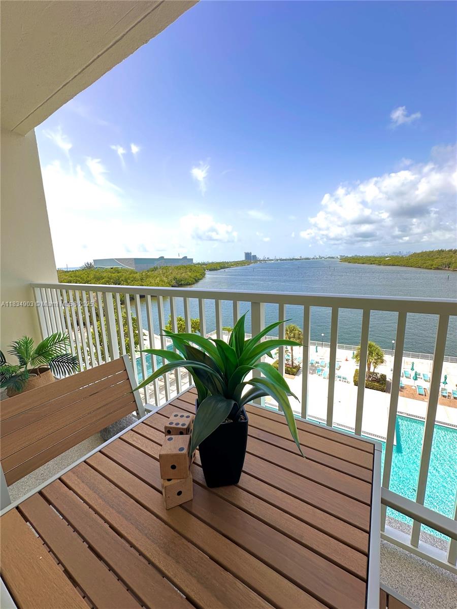 610 2 / 2 1220 sq. ft. $ 2025-07-06 0 foto