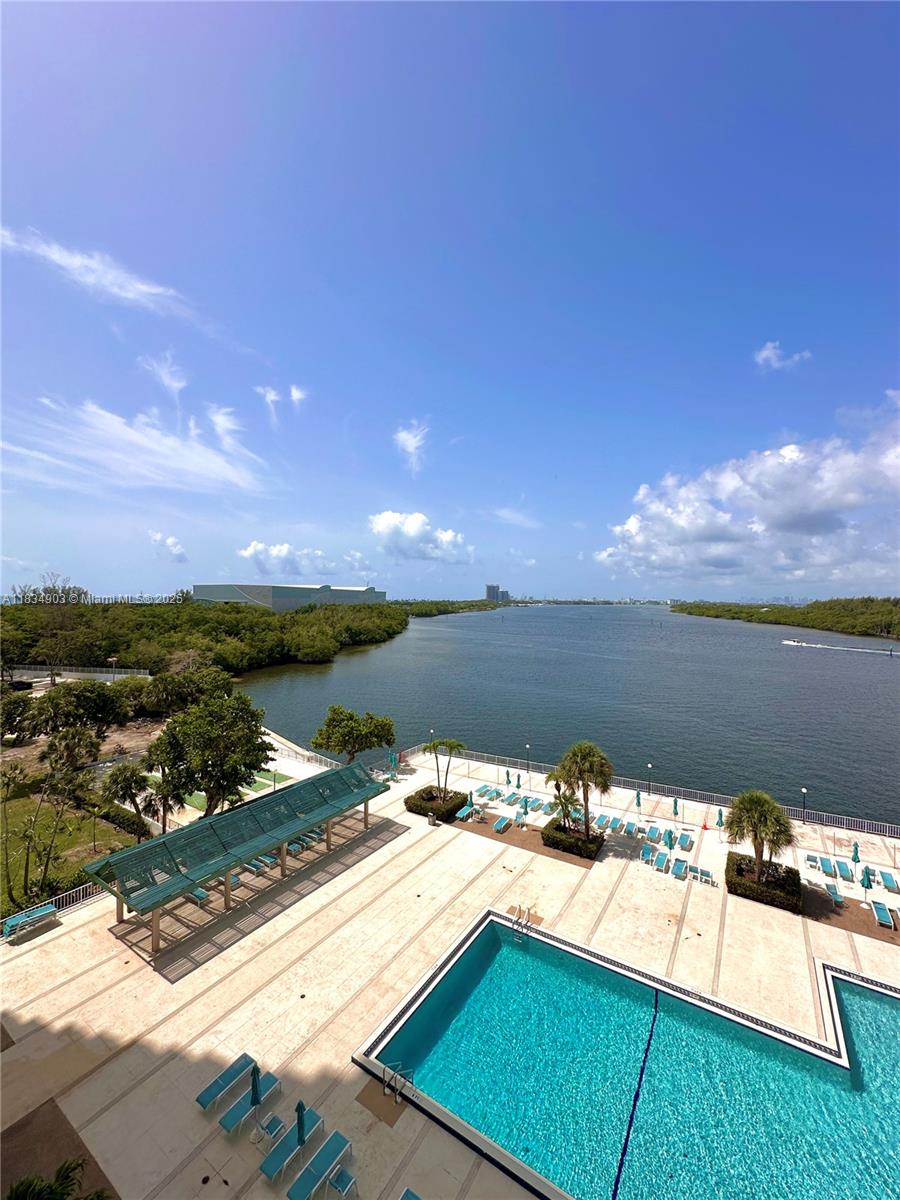 610 2 / 2 1220 sq. ft. $ 2025-07-06 0 foto