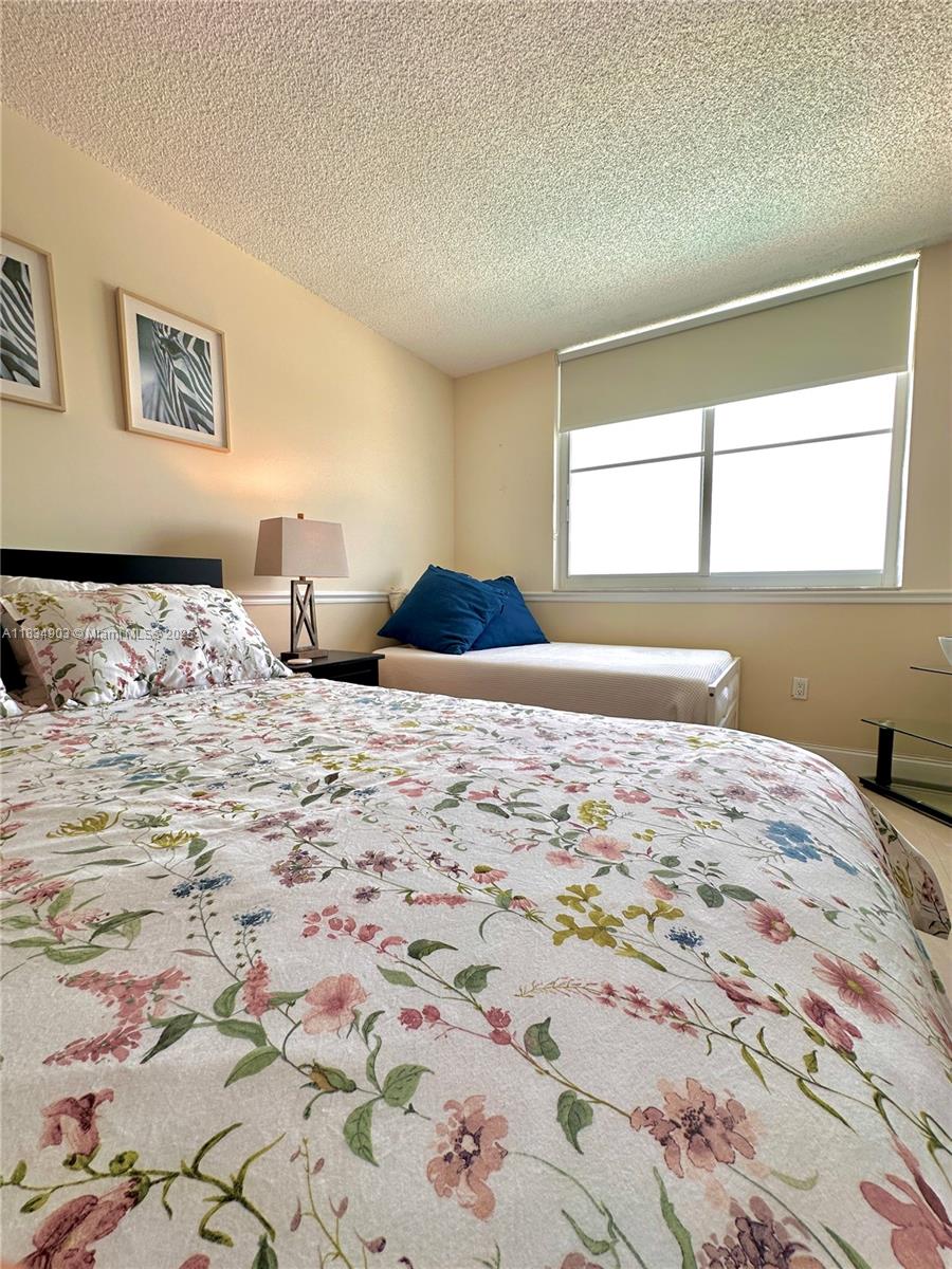 610 2 / 2 1220 sq. ft. $ 2025-07-06 0 foto
