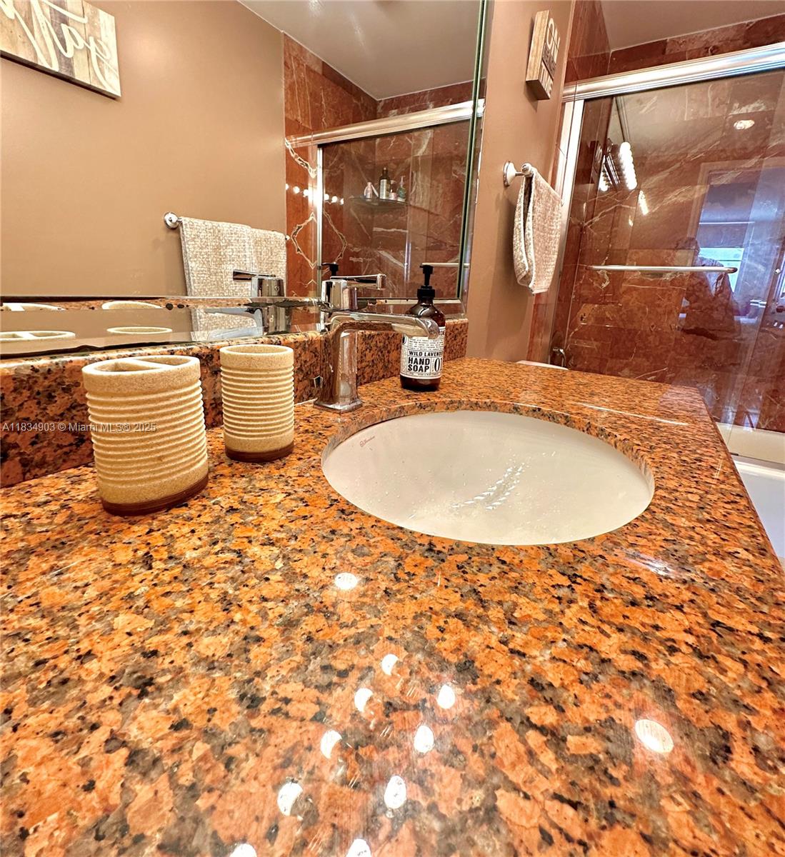 610 2 / 2 1220 sq. ft. $ 2025-07-06 0 foto