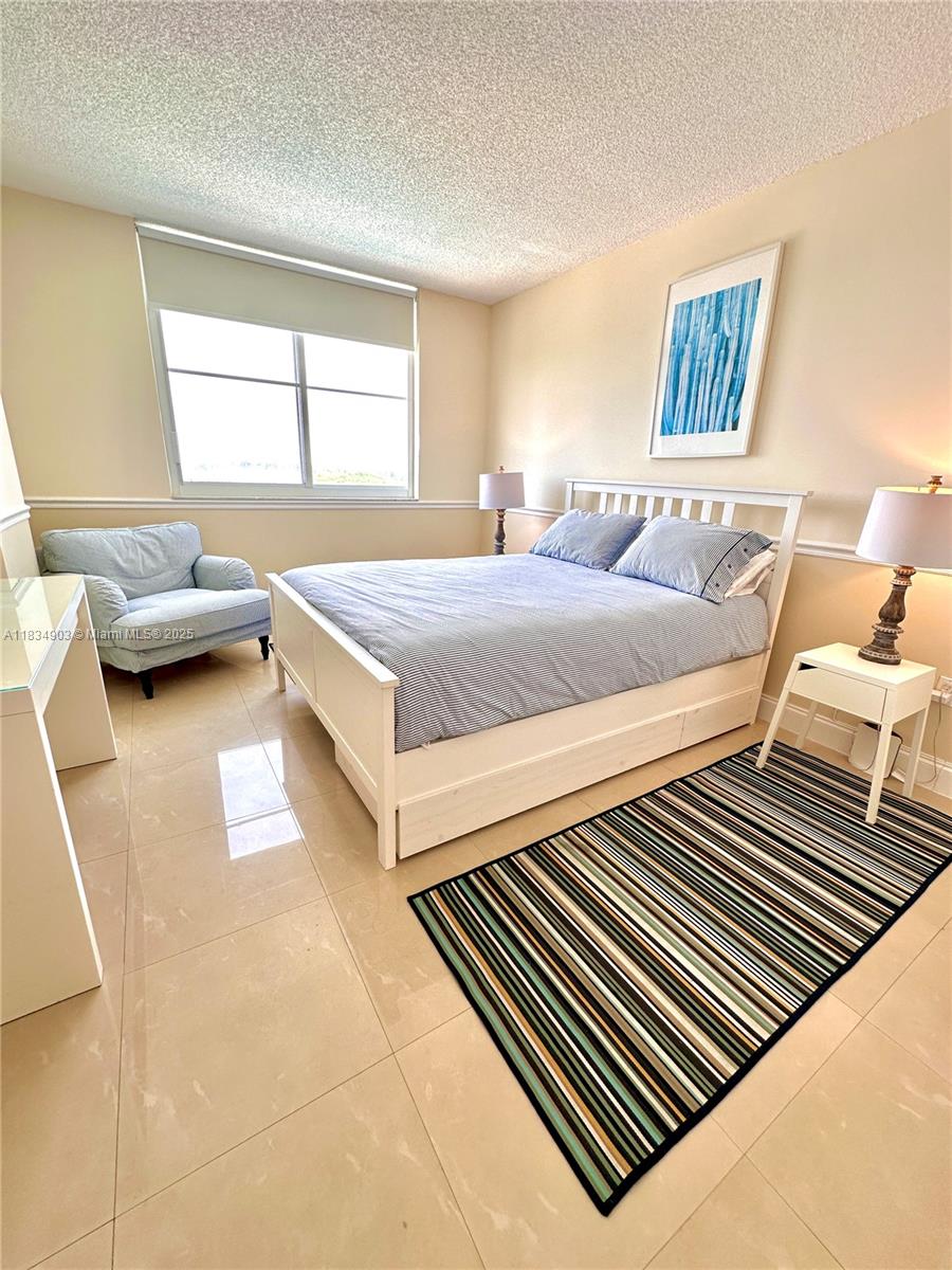 610 2 / 2 1220 sq. ft. $ 2025-07-06 0 foto