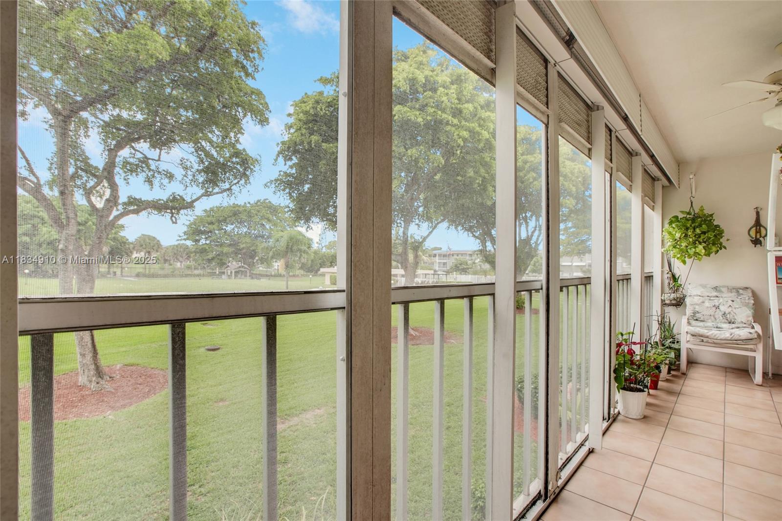 See details 211 1 / 1 700 sq. ft. $ 2025-07-06 0 Photo