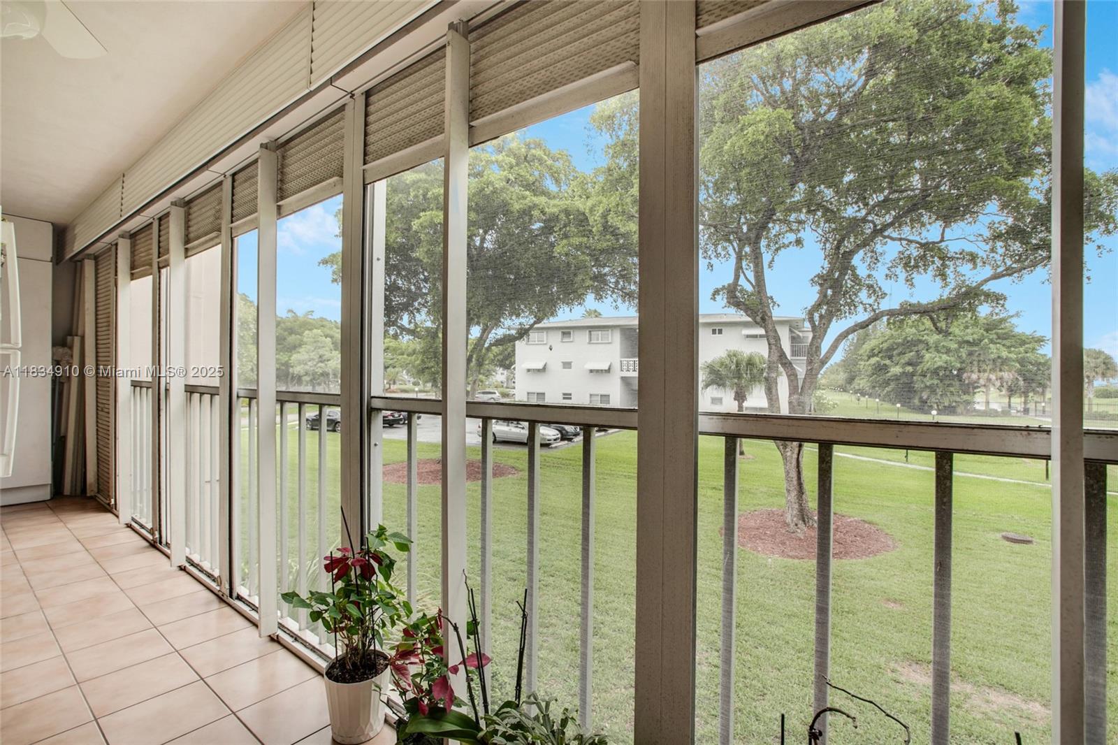 See details 211 1 / 1 700 sq. ft. $ 2025-07-06 0 Photo