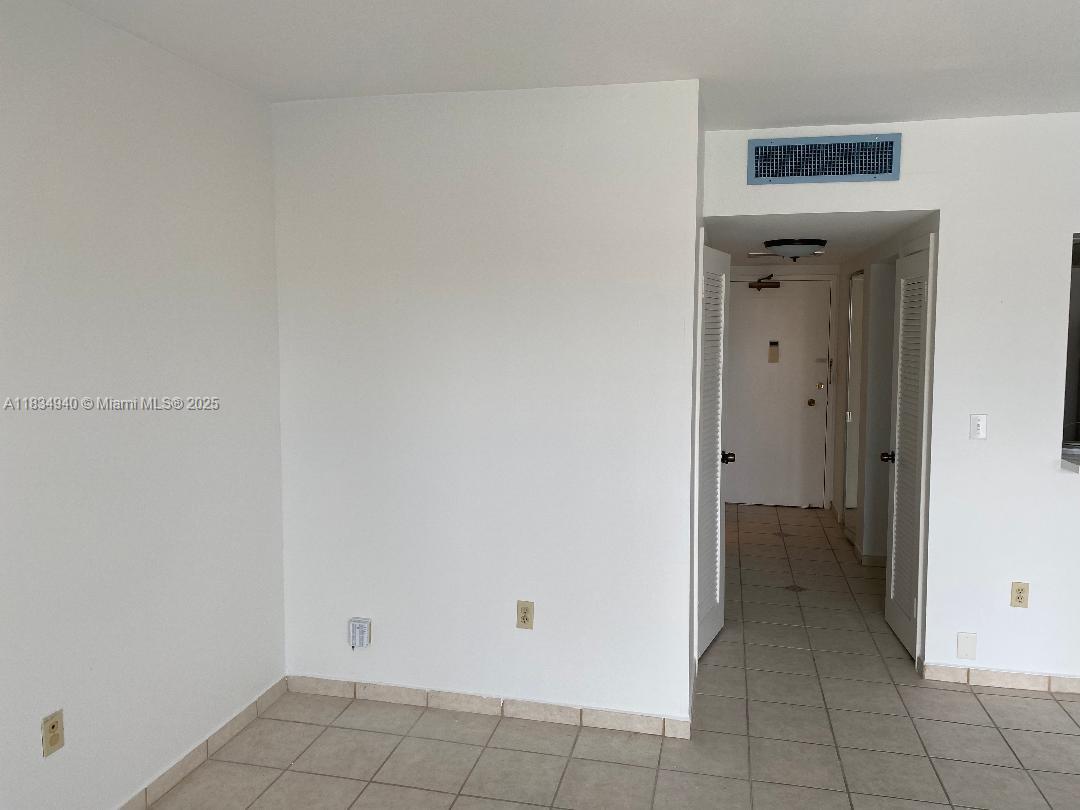 See details 10L 0 / 1 545 sq. ft. $ 2025-07-06 0 Photo