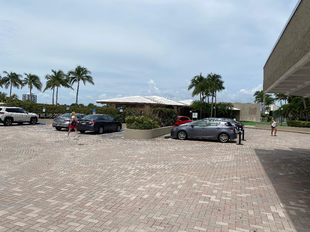 See details 10L 0 / 1 545 sq. ft. $ 2025-07-06 0 Photo