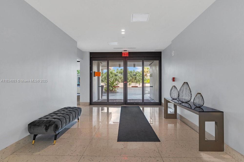 Photo of 20301 Country Club Dr #1421, Aventura, Florida, 33180 -