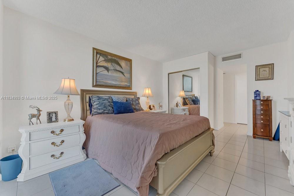 Photo of 20301 Country Club Dr  #1421, Aventura, Florida, 33180 - 