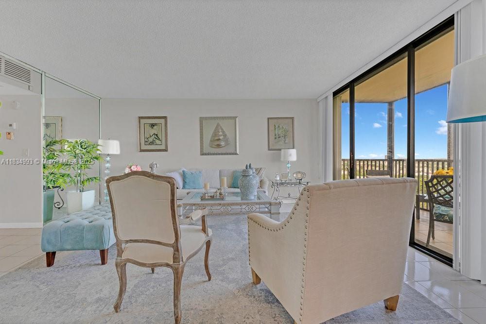 Photo of 20301 Country Club Dr  #1421, Aventura, Florida, 33180 - 