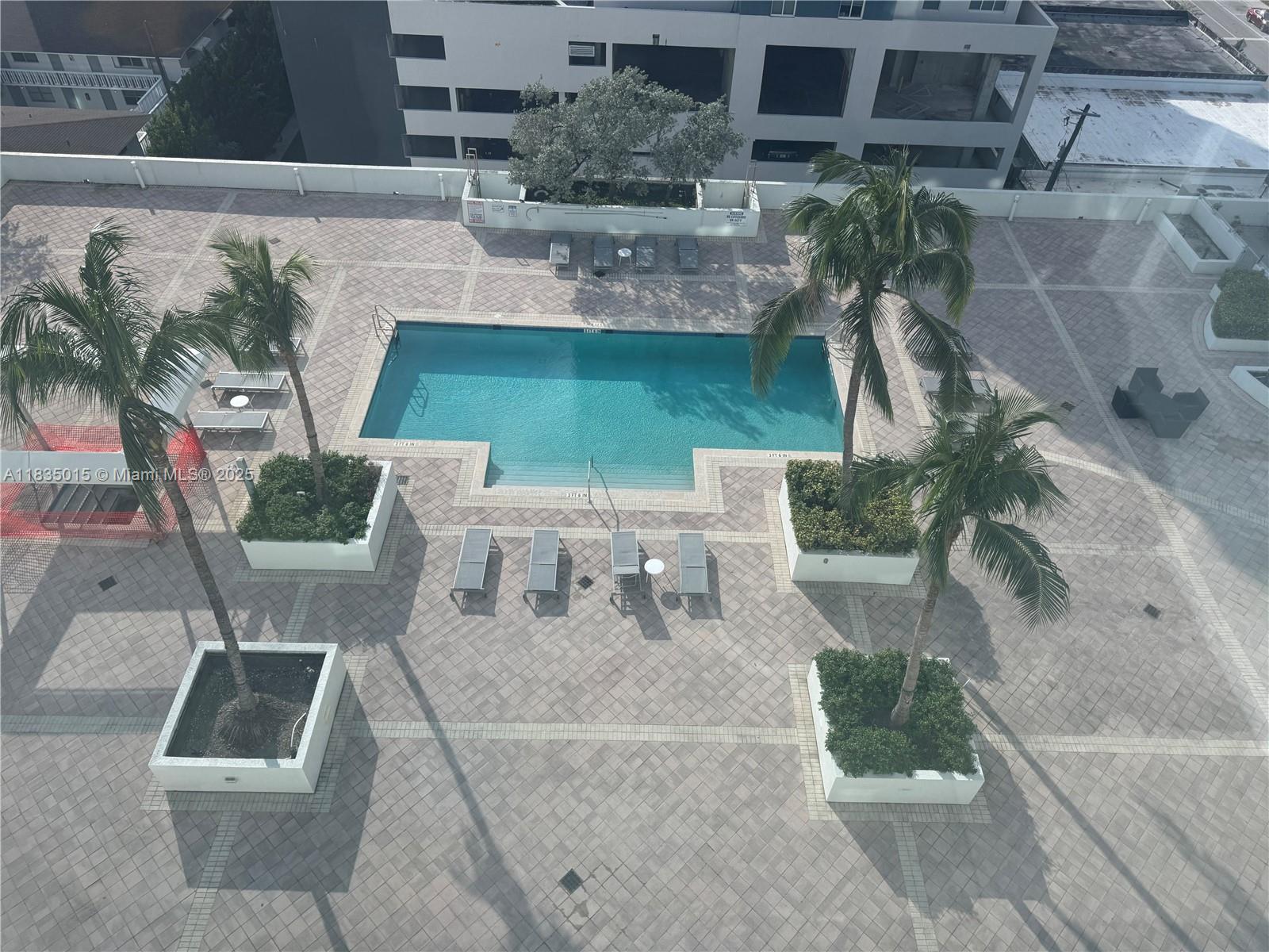 Photo of 140 Dixie Hwy  #TH102, Hollywood, Florida, 33020 - 