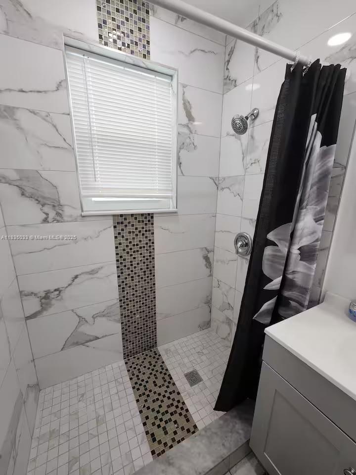 See details / 2367 sq. ft. $ 2025-07-24 0 Photo