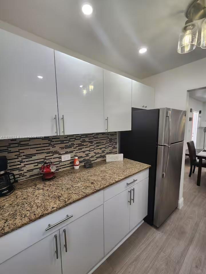 See details / 2367 sq. ft. $ 2025-07-24 0 Photo