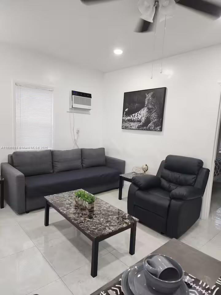 See details / 2367 sq. ft. $ 2025-07-24 0 Photo