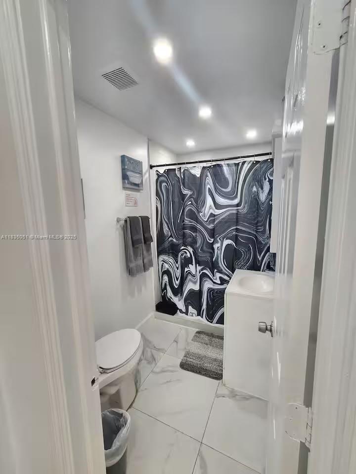 See details 1-4 / sq. ft. $ 2025-07-24 0 Photo