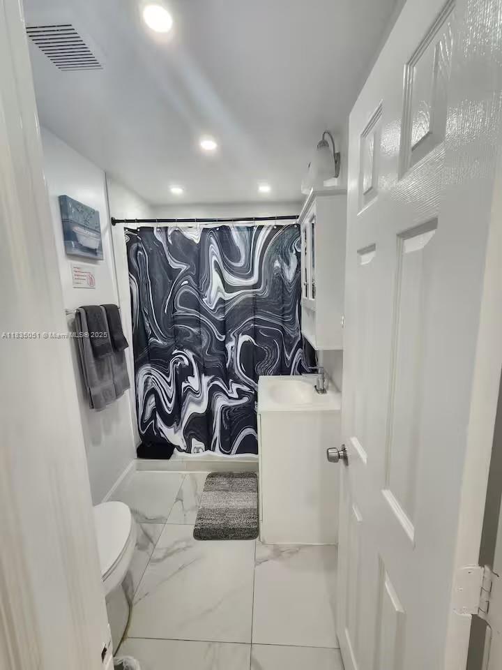 See details 1-4 / sq. ft. $ 2025-07-24 0 Photo