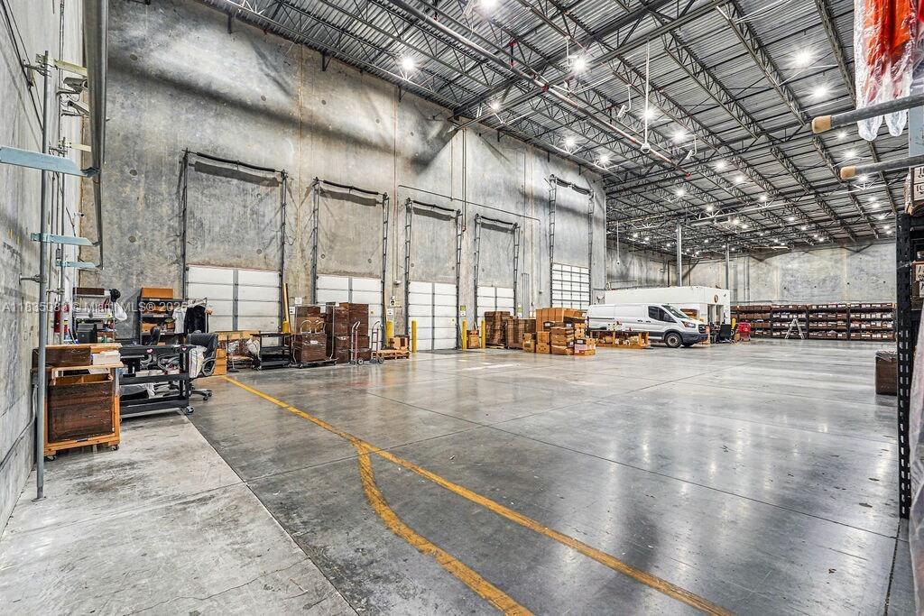   /   sq. ft. $ 2025-07-07 0 Photo