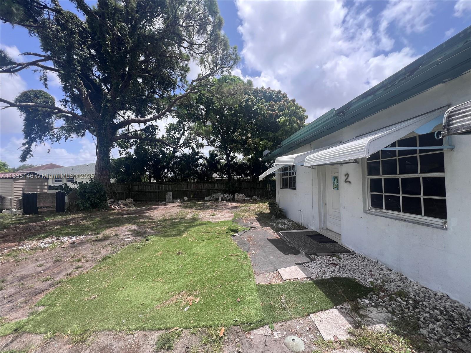 See details / 1100 sq. ft. $ 2025-07-07 0 Photo