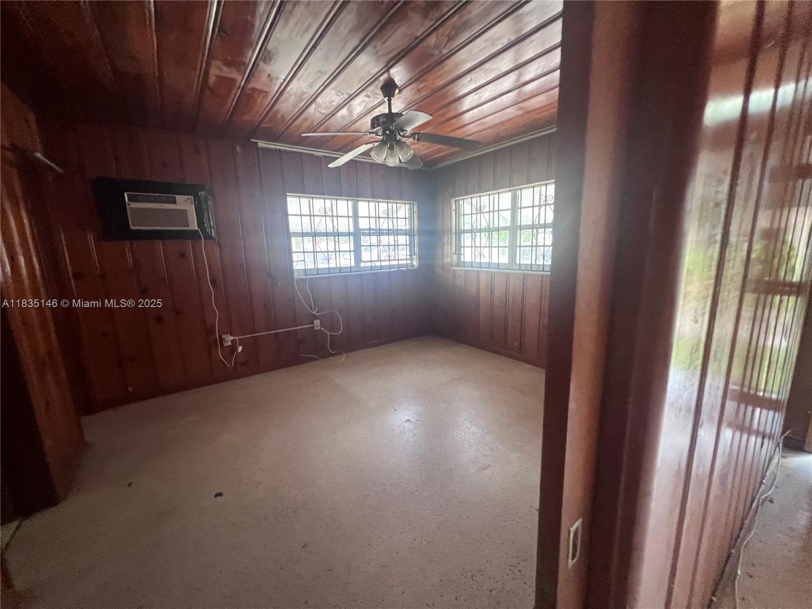 See details / 1100 sq. ft. $ 2025-07-07 0 Photo