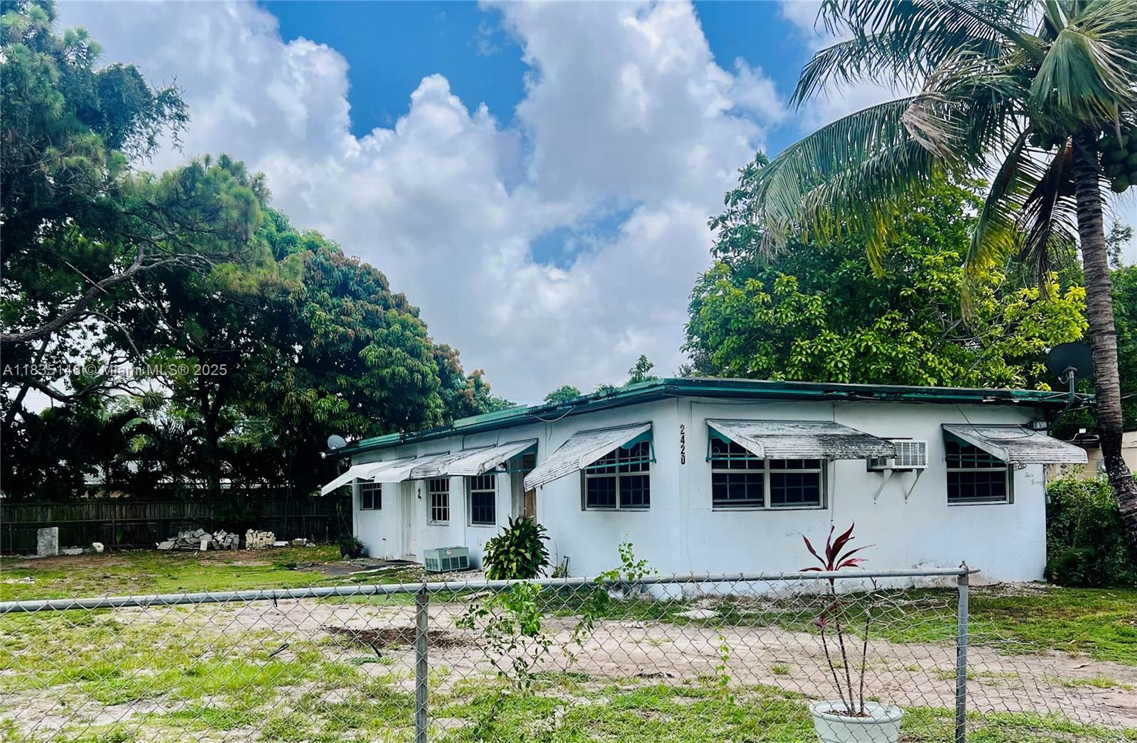 See details / 1100 sq. ft. $ 2025-07-07 0 Photo
