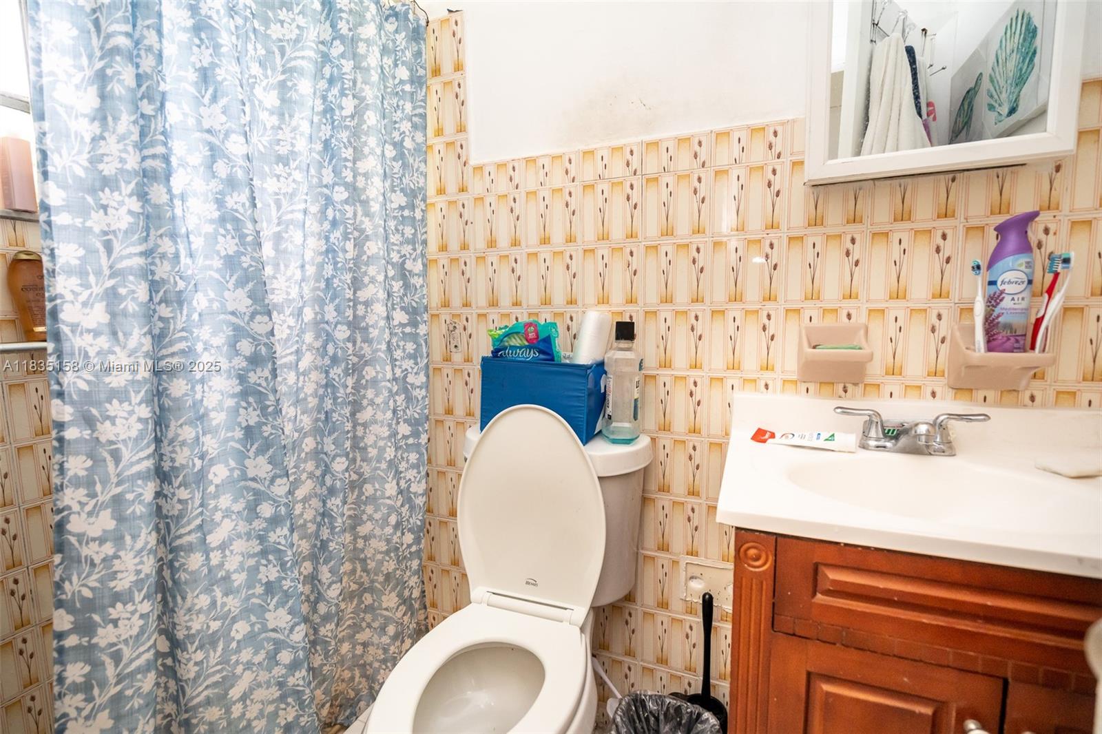See details / 2220 sq. ft. $ 2025-07-07 0 Photo