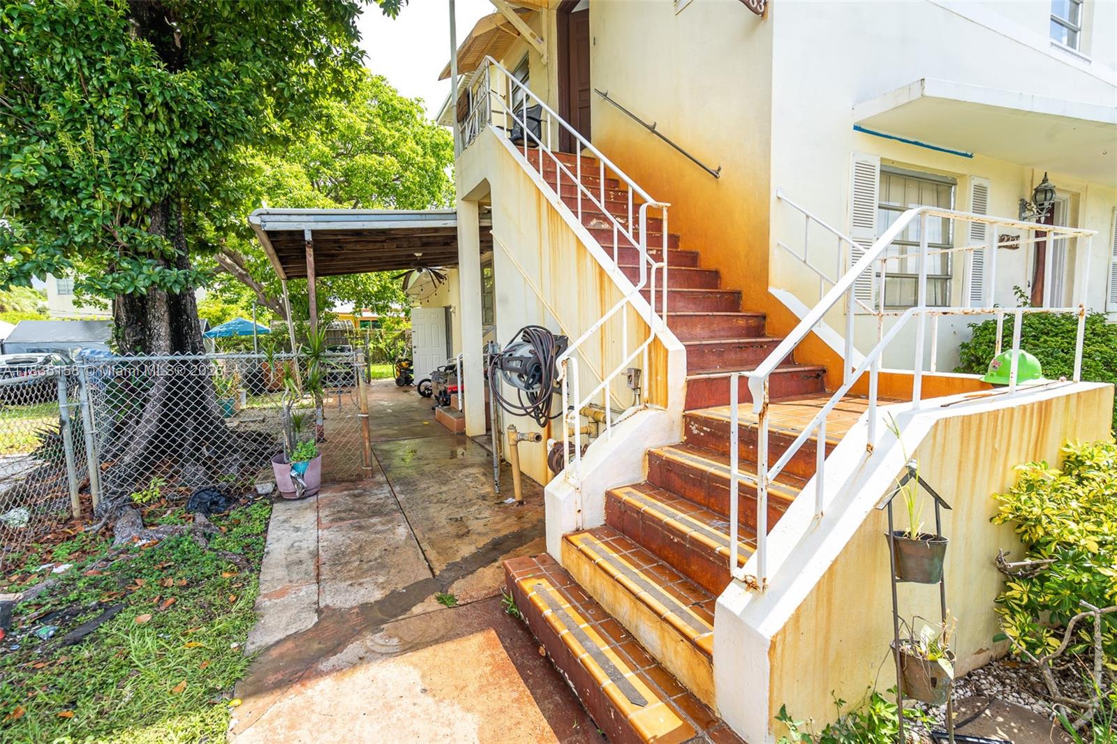 See details / 2220 sq. ft. $ 2025-07-07 0 Photo
